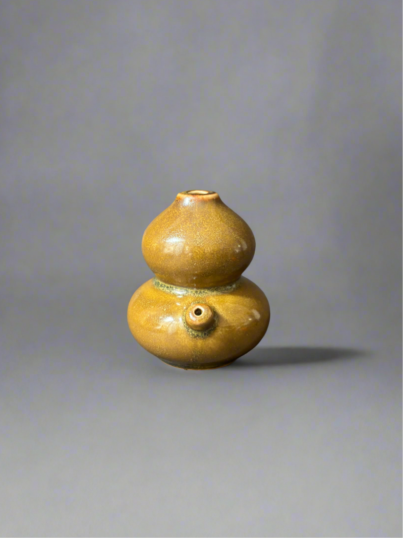 Porcelain water dropper