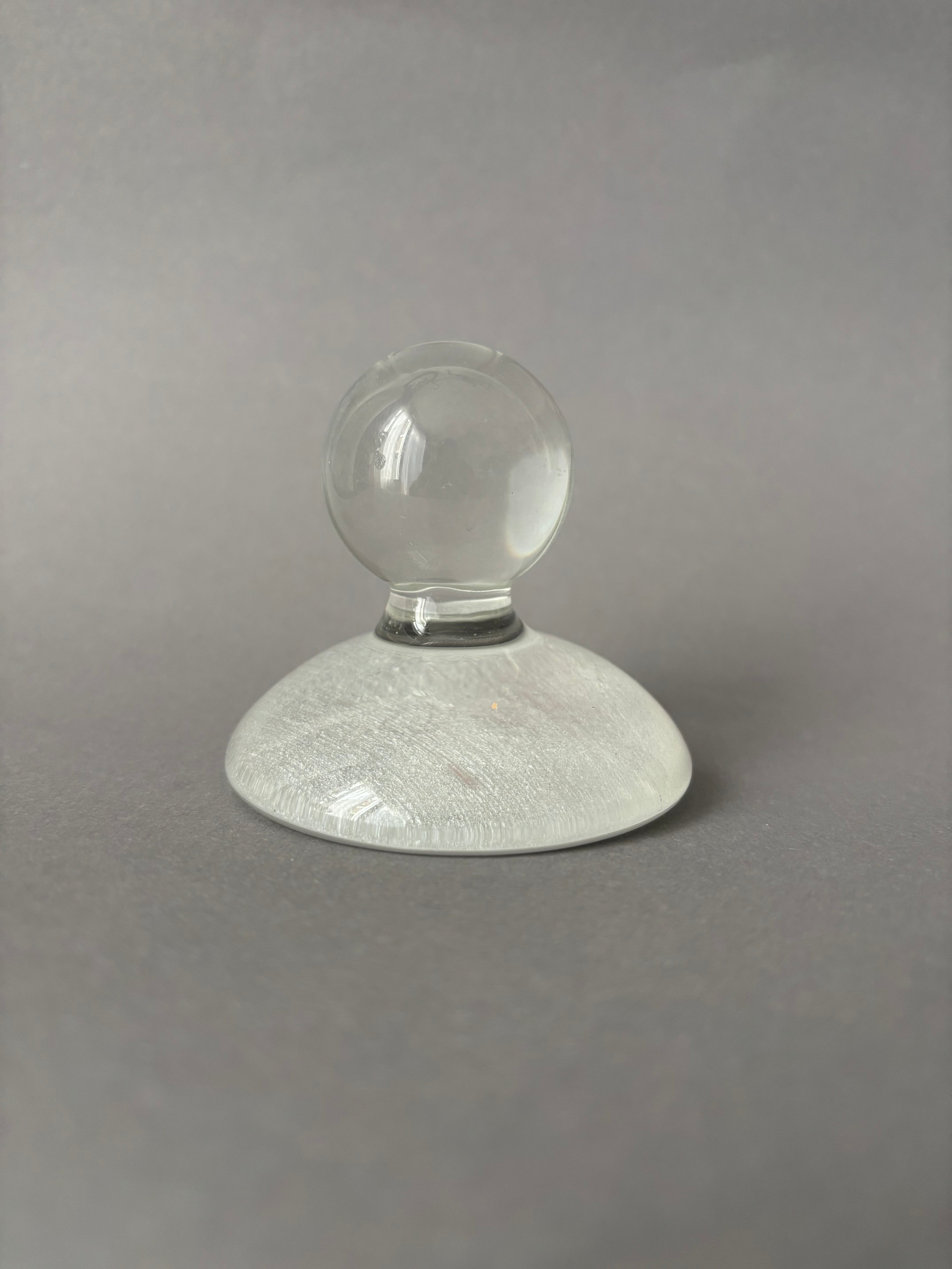 Verf die Glas Muller: Duidelijke Stampermolen voor het Malen van Pigmenten met Vlakke Bodem maken Verf die Glas Muller: Duidelijke Stampermolen voor het Malen van Pigmenten met Vlakke Bodem maken