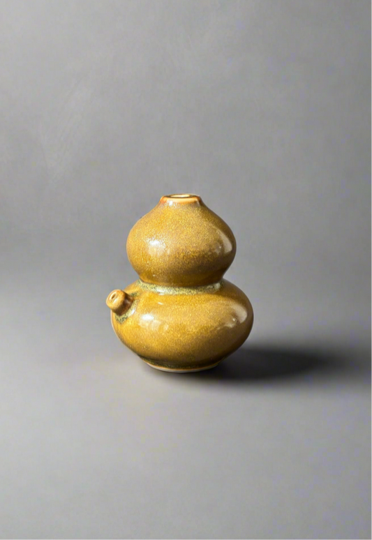 Porcelain water dropper