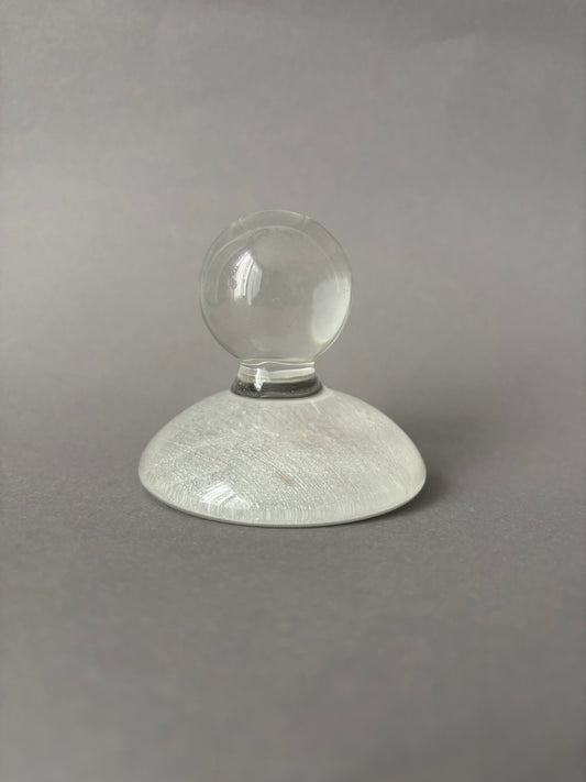 Glass muller